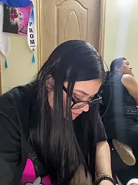 alissonfernandez  online show from 17, 12, 2025