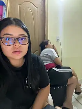 alissonfernandez  online show from 16, 2, 2026