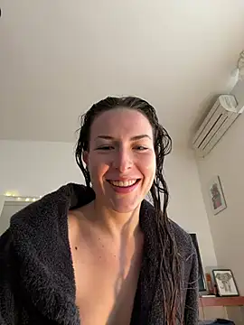  ExoticGirl online show from 5, 3, 2025