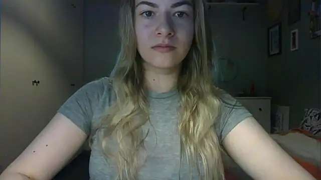 Snapshot of ROSIEx_sweet chatting on 10, 6, 2026 ROSIEx sweet online show from 10, 6, 2026