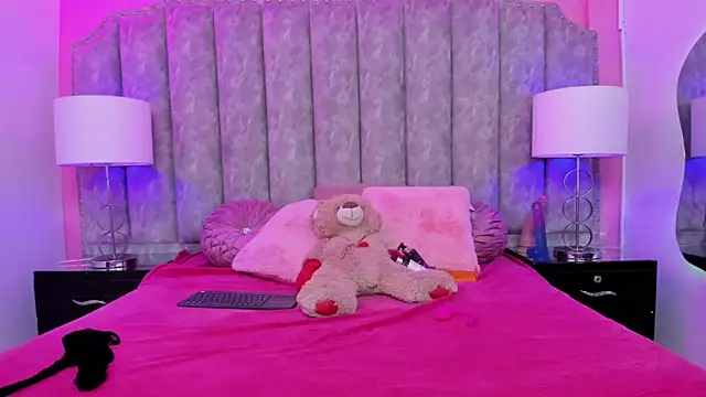 Snapshot of CoralHarmon chatting on 22, 2, 2025 CoralHarmon online show from 22, 2, 2025
