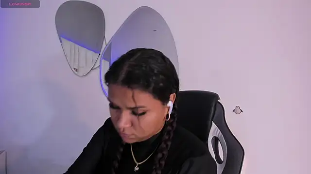 Carolina Evanss online show from 31, 10, 2025