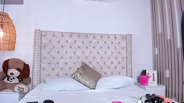 Carolina Evanss online show from 14, 4, 2026