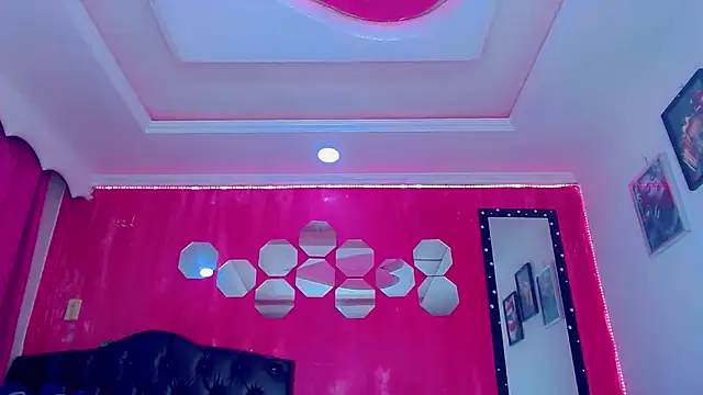 Snapshot of TiffanyMackensyy chatting on 9, 11, 2025 TiffanyMackensyy online show from 9, 11, 2025