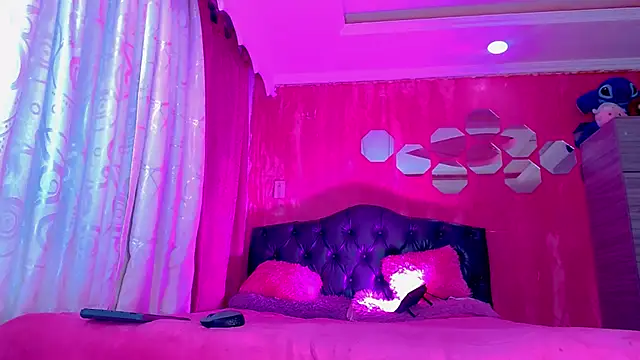 TiffanyMackensyy online show from 12, 3, 2026