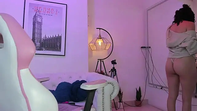 Theia moon online show from 2, 2, 2025