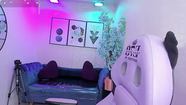 Theia moon online show from 28, 3, 2026