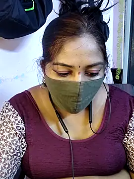 Snapshot of RomeoJuliet345 chatting on 14, 3, 2026 RomeoJuliet345 online show from 14, 3, 2026