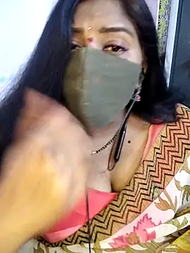 Snapshot of RomeoJuliet345 chatting on 2, 4, 2026 RomeoJuliet345 online show from 2, 4, 2026