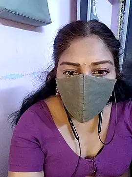 Snapshot of RomeoJuliet345 chatting on 16, 4, 2026 RomeoJuliet345 online show from 16, 4, 2026