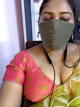 Snapshot of RomeoJuliet345 chatting on 18, 4, 2026 RomeoJuliet345 online show from 18, 4, 2026