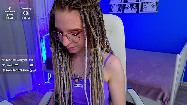 VioletShine online show from 5, 3, 2025