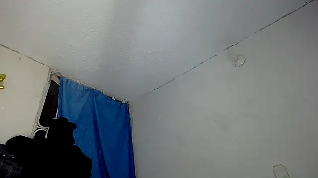 Queenjenn   online show from 20, 12, 2024