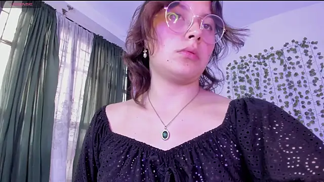 Snapshot of Noellesable chatting on 24, 1, 2025 Noellesable online show from 24, 1, 2025