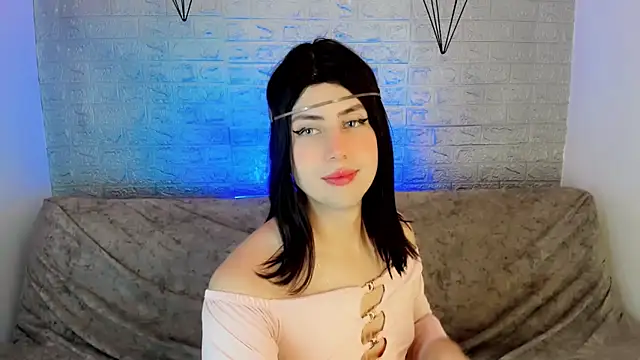 Snapshot of Oxana-Novikov chatting on 19, 4, 2026 Oxana-Novikov online show from 19, 4, 2026