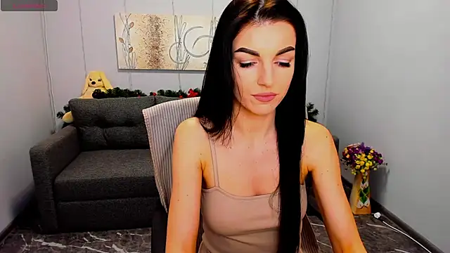 Angelina Clarks online show from 5, 1, 2025