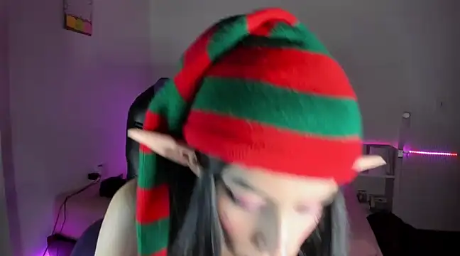 Snapshot of aiko_mori chatting on 17, 12, 2024 aiko mori online show from 17, 12, 2024