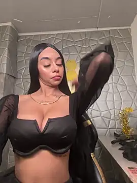 Tiffanny online show from 9, 3, 2025