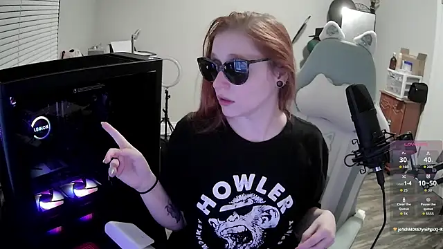 LilyFoxxx online show from 22, 10, 2025