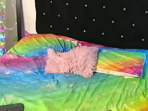 Snapshot of Sweet_xuee18 chatting on 19, 2, 2025 Sweet xuee18 online show from 19, 2, 2025