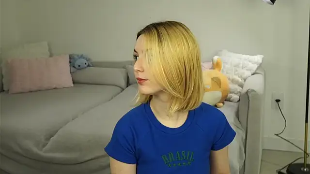 Snapshot of cloesweetdreams chatting on 30, 6, 2026 cloesweetdreams online show from 30, 6, 2026