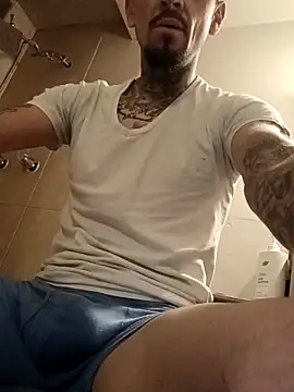 Snapshot of Paybackk100 chatting on 7, 11, 2025 Paybackk100 online show from 7, 11, 2025