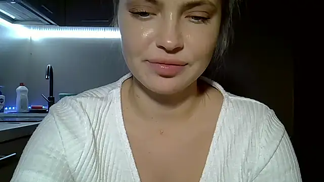 Snapshot of Lucky_Anna chatting on 11, 11, 2025 Lucky Anna online show from 11, 11, 2025