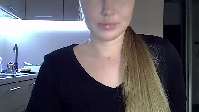 Snapshot of Lucky_Anna chatting on 20, 12, 2025 Lucky Anna online show from 20, 12, 2025