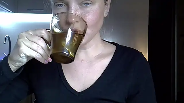 Snapshot of Lucky_Anna chatting on 10, 2, 2026 Lucky Anna online show from 10, 2, 2026