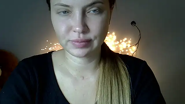 Snapshot of Lucky_Anna chatting on 10, 3, 2026 Lucky Anna online show from 10, 3, 2026