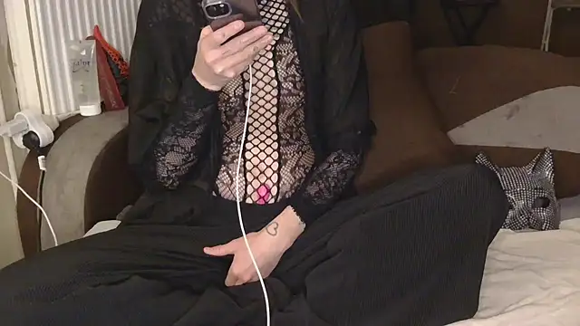 liloucamchaudee online show from 24, 3, 2026