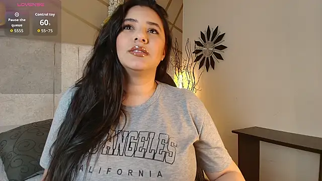 Snapshot of frreeya chatting on 9, 3, 2026 frreeya online show from 9, 3, 2026