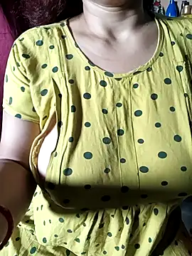 Snapshot of Sneha_gril chatting on 28, 4, 2026 Sneha gril online show from 28, 4, 2026