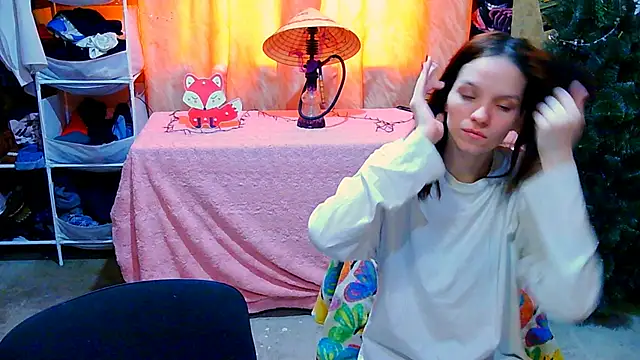 Ivy Lester online show from 5, 1, 2025