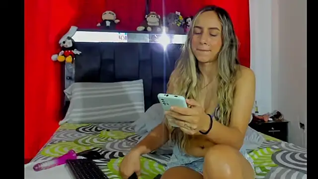 Snapshot of chloe_vasquez710 chatting on 15, 1, 2025 chloe vasquez710 online show from 15, 1, 2025