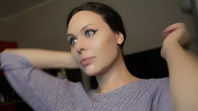 MollyCheiz online show from 13, 12, 2024