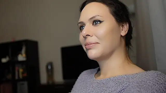 MollyCheiz online show from 14, 12, 2024