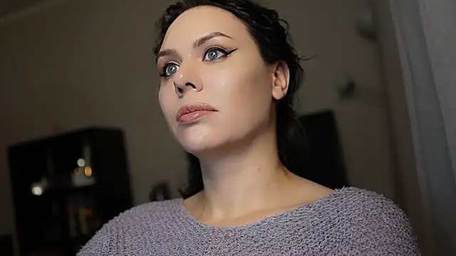 MollyCheiz online show from 17, 12, 2024