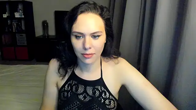 MollyCheiz online show from 5, 2, 2025
