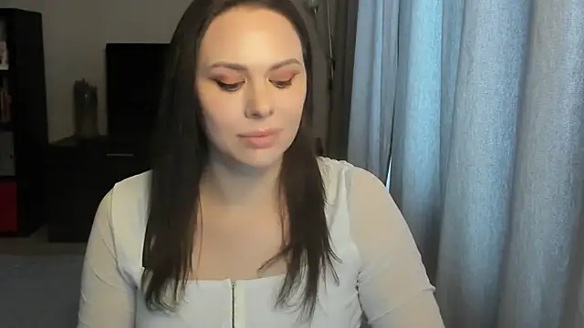 MollyCheiz online show from 23, 3, 2026