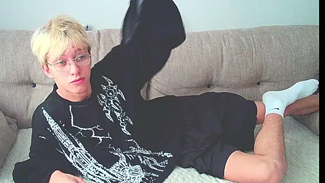 Ostin meow online show from 9, 12, 2024