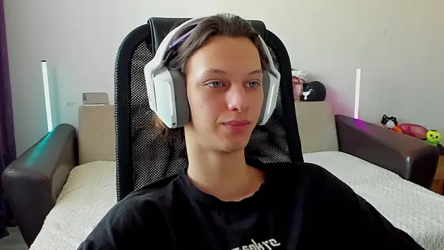 Ostin meow online show from 20, 2, 2026