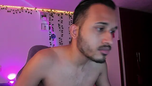 Raf brunette online show from 8, 1, 2025