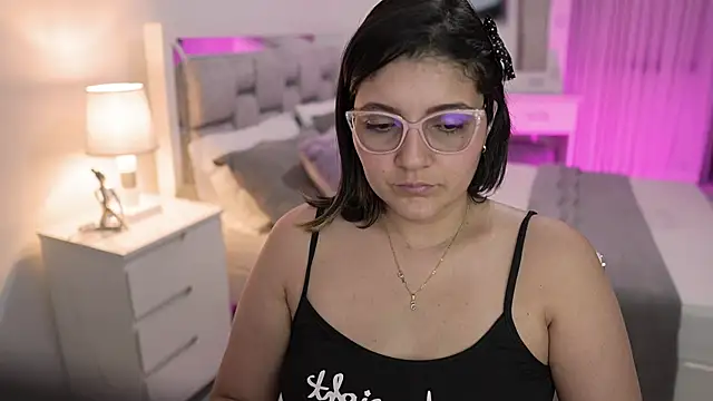 Camilaa bueno online show from 19, 1, 2025