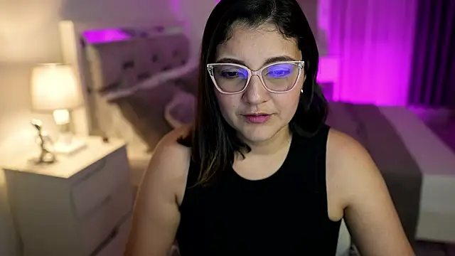 Camilaa bueno online show from 13, 2, 2025