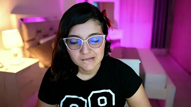 Camilaa bueno online show from 22, 3, 2025