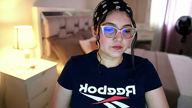 Camilaa bueno online show from 15, 2, 2026