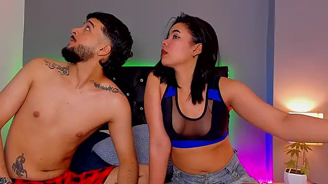 Snapshot of sharon_and_myke chatting on 12, 1, 2025 sharon and myke online show from 12, 1, 2025