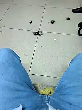 Snapshot of faaseel chatting on 12, 9, 2025 faaseel online show from 12, 9, 2025