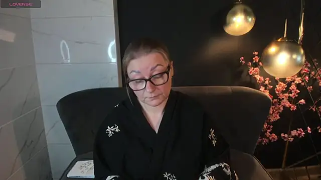 Snapshot of AlexandraKind chatting on 25, 1, 2025 AlexandraKind online show from 25, 1, 2025